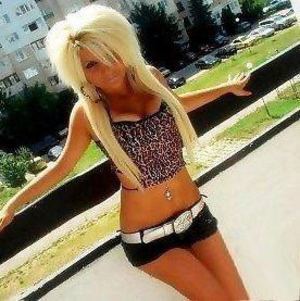 Looking for local cheaters? Take Shauna from Washington home with you