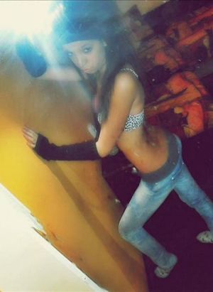 Looking for local cheaters? Take Kamryn from Texas home with you
