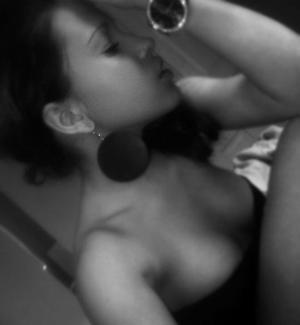 Yuliana from Maryland is looking for adult webcam chat