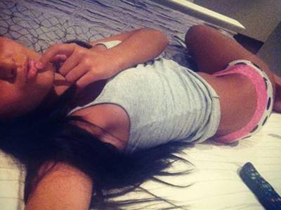 Vada from Southmayd, Texas is looking for adult webcam chat