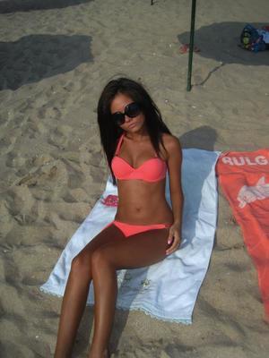 Meet local singles like Dominique from Texas who want to fuck tonight