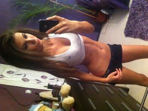 Kathlene from Maine is looking for adult webcam chat