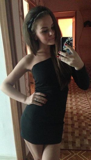 Escorts like Tia are down to fuck you now!