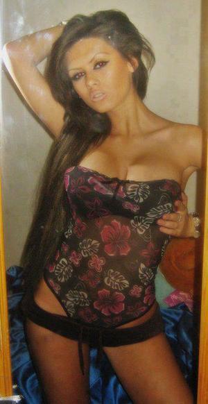 Giovanna is a cheater looking for a guy like you!
