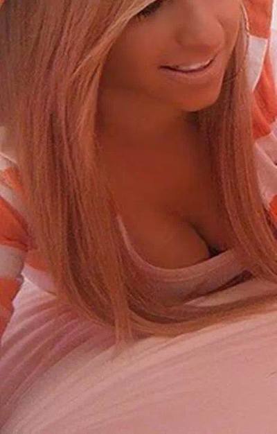 Escorts like Mercedes are down to fuck you now!