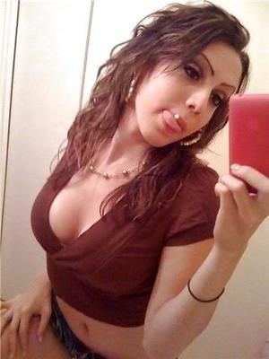 Finding a fuck buddy like Theresa from Illinois has never been easier