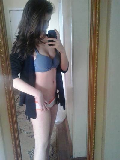 Meet local singles like Payton from California who want to fuck tonight
