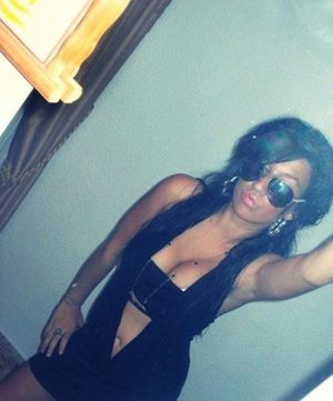 Looking for girls down to fuck? Maya from Minnesota is your girl