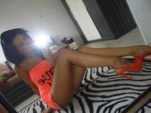 Meet local singles like Viviana from Tennessee who want to fuck tonight