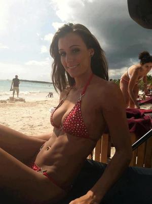Escorts like Leah are down to fuck you now!
