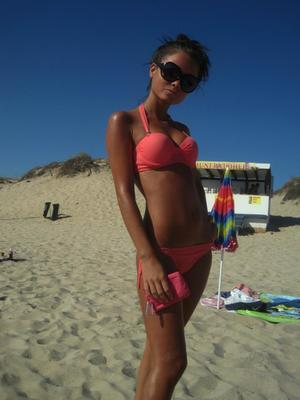 Meet local singles like Brenna from West Virginia who want to fuck tonight