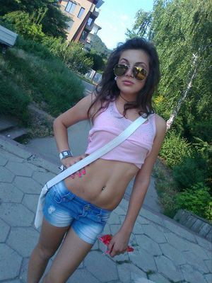 Delila from Linden, Arizona is looking for adult webcam chat