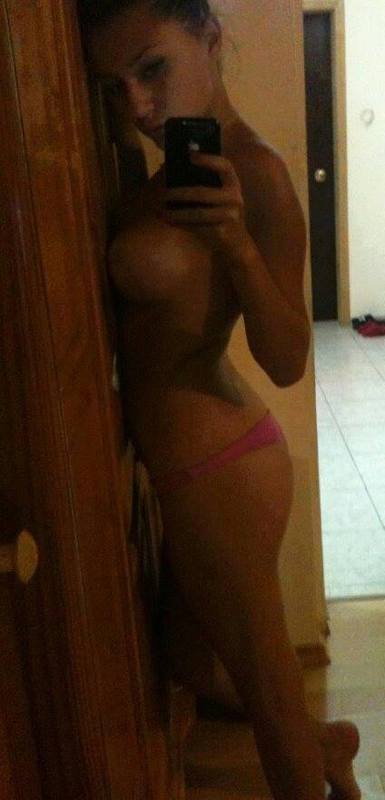 Escorts like Kanesha are down to fuck you now!