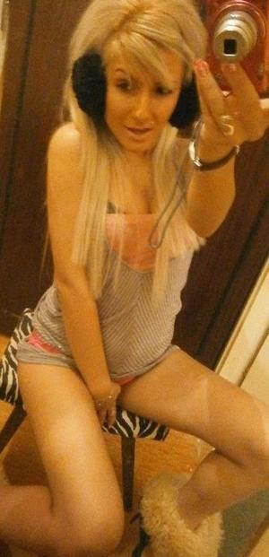 Escorts like Gwendolyn are down to fuck you now!
