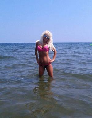 Christeen from  is looking for adult webcam chat