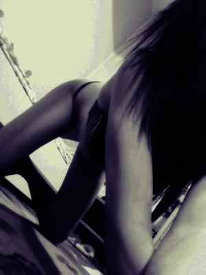 Andrea from Kansas is interested in nsa sex with a nice, young man