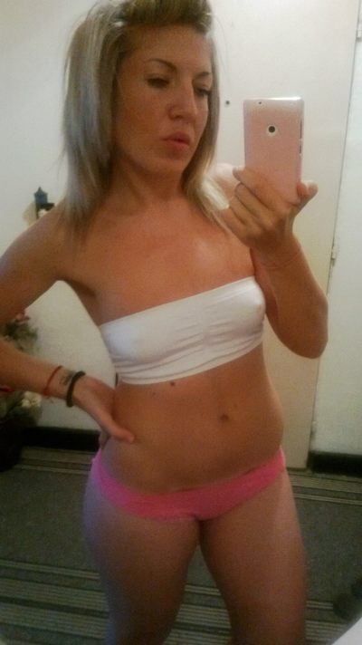 Mariella from Minnesota is interested in nsa sex with a nice, young man
