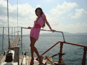 Looking for local cheaters? Take Shanna from California home with you