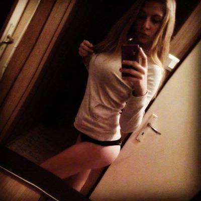 Bobbye from  is looking for adult webcam chat