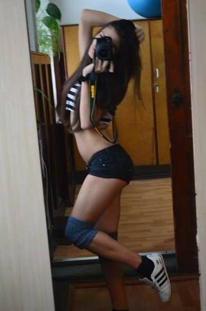 Holly from Kentucky is looking for adult webcam chat