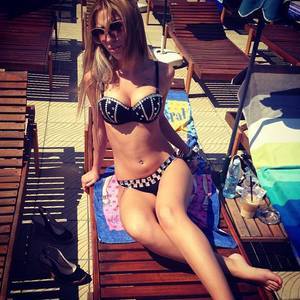Shreya from Ohio is looking for adult webcam chat