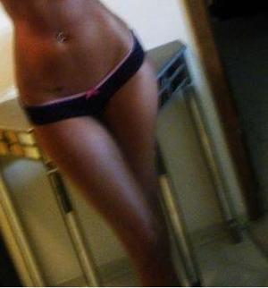Meet local singles like Kristin from Ontario who want to fuck tonight