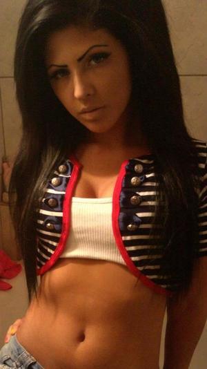 Looking for girls down to fuck? Mayra from Massachusetts is your girl