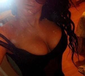 Brittany (21), Idaho Girl Into No-Strings Dating